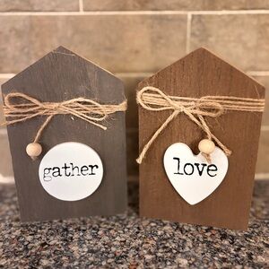 🆕 Home decor- rustic wooden signs